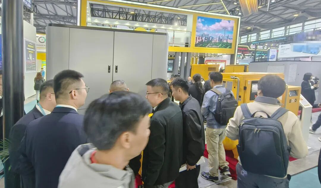 PTC展會(huì)葆德簽約10家代理！磁懸浮空壓機(jī)省電30%引熱潮
