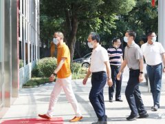 創新引領 數字賦能｜ 佛山市郭文海市長蒞臨葆德調研指導！